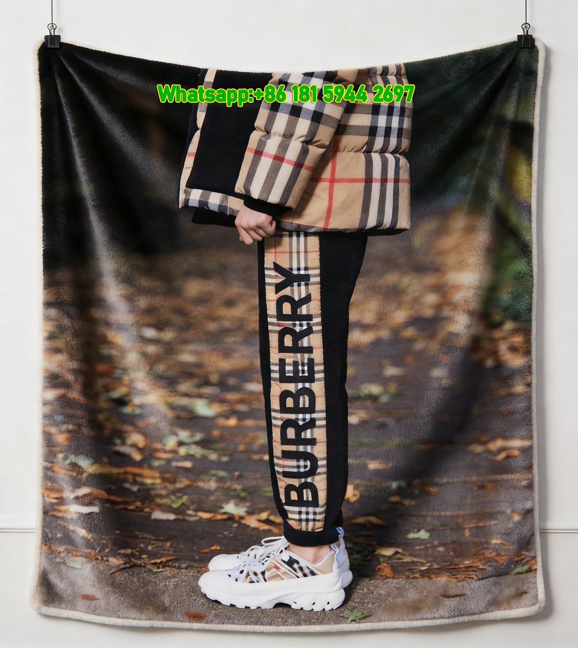 Burberry Check Street Style Outfit Print Flannel Sofa Throw Blanket B085